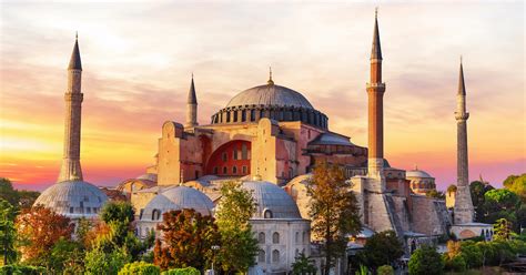 5 Intricate Buildings That Showcase the Drama of Byzantine Architecture