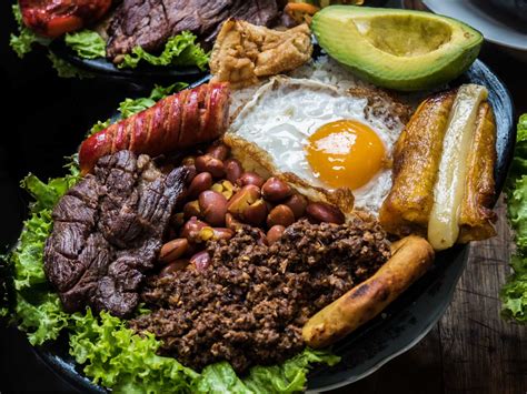 Colombian Food: 28 Traditional Dishes to try in Colombia or at home ...