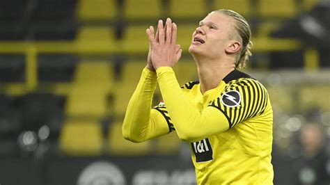 Erling Haaland says Borussia Dortmund 'pushing' striker for decision on ...