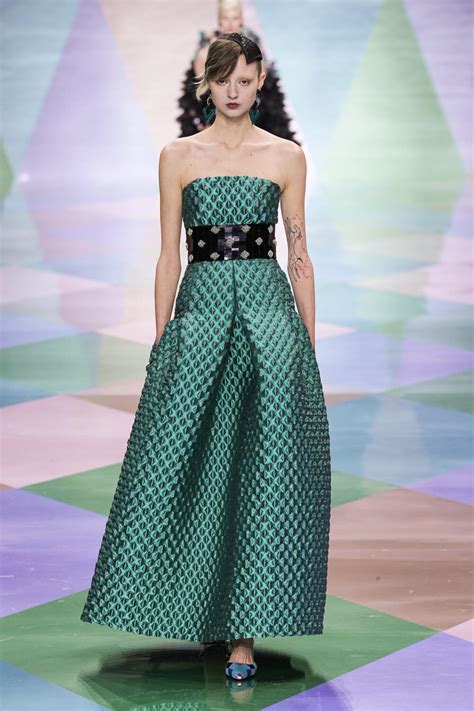 Giorgio Armani Prive Spring 2023 Couture Fashion Show | The Impression