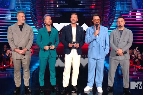 NSYNC reunites at 2023 VMAs