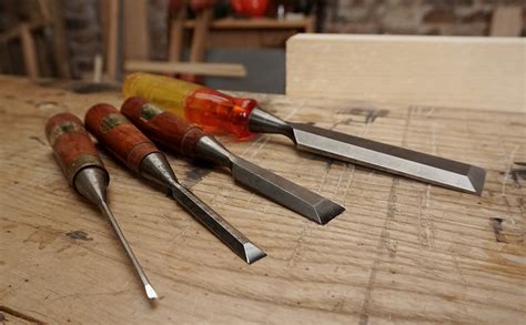 Dovetail Chisels - The Best Chisel For Dovetailing By Hand