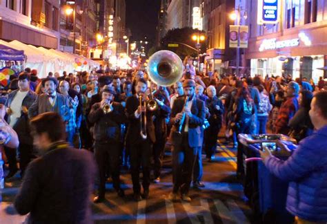 10 Great Places to Visit During Night On Broadway - Downtown Weekly LA