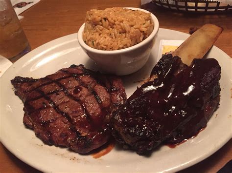 Texas roadhouse steak and rib...😘 | Food, Food gallery, Texas roadhouse ...