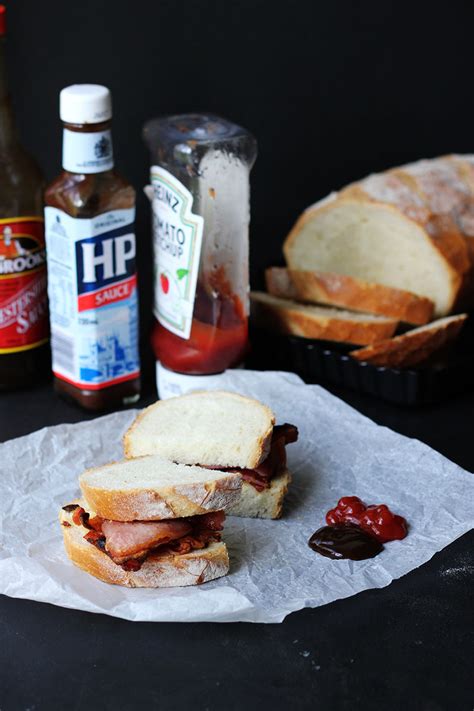 Bacon Sarnie {street food monday} | The Sugar Hit