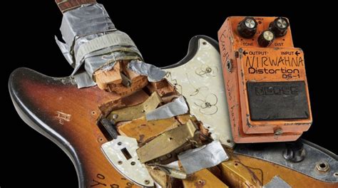 Kurt Cobain 1973 Fender Mustang sells for just under $500k - gearnews.com