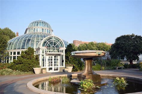 Brooklyn Botanic Garden in New York - Explore 52 Acres of Flora Heaven ...