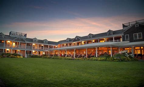 20 Best Nantucket Restaurants - Where to Eat and Drink in Nantucket