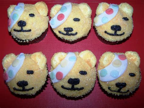 Torilicious: Pudsey Cupcakes to the Rescue!!!