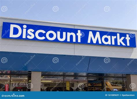 Discount Markt Supermarket Chain Editorial Photo - Image of consumer ...