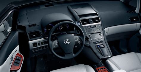 lexus-hs-250h-interior-dash-high : Automotive Addicts