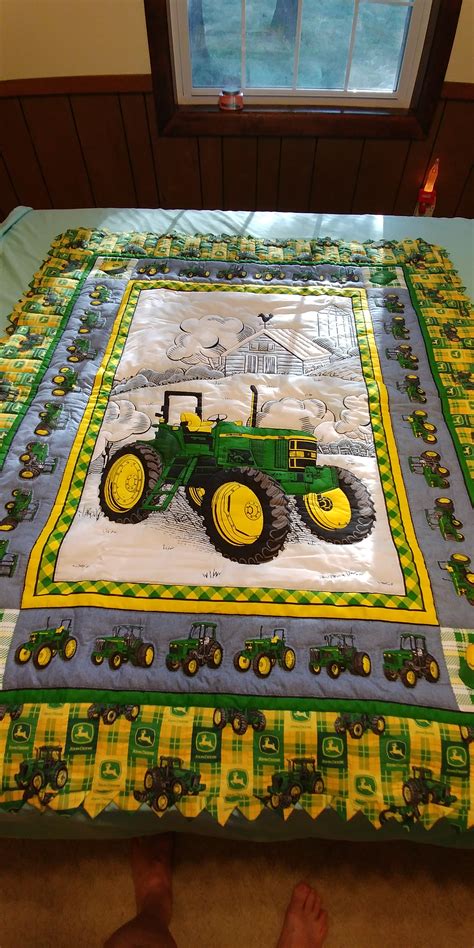 John Deere Tractor Baby Quilt – Quilts from the Grove