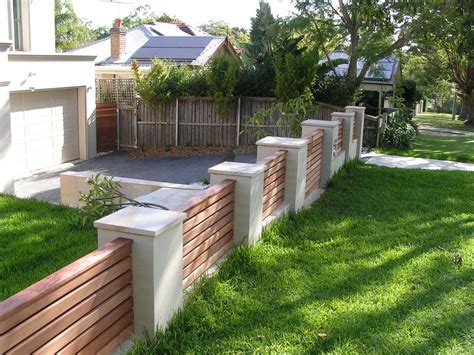 Modern Front Yard Fence Ideas To Make Your Home Stand Out In 2023 ...