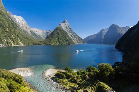 [SALE] Milford Sound Day Tour from Queenstown or Te Anau by Southern ...