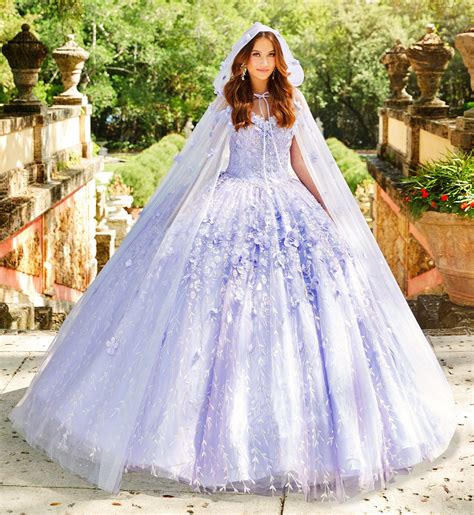 Princesa by Ariana Vara PR22036CLOAK Quinceanera Cape | Pretty ...