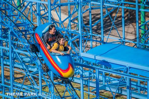 Cyclone at Wonderland Amusement Park | Theme Park Archive