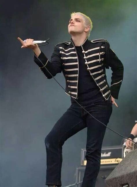 Black parade era Gerard Way | Gerard way black parade, Mcr black parade ...