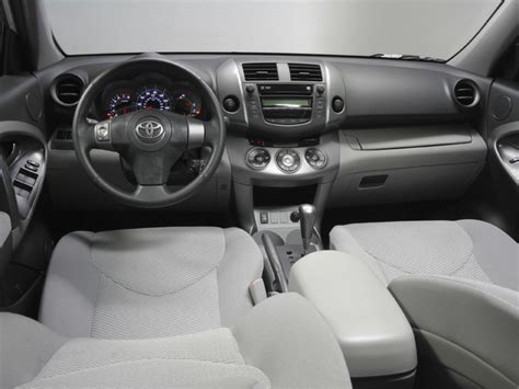 2007 Toyota RAV4 - Specs, Prices, MPG, Reviews & Photos | Cars.com