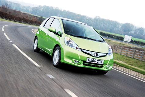 Honda Jazz Hybrid review | First Drives | Auto Express