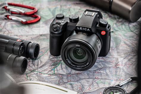 LEICA Barnack Berek Blog: LEICA ANNOUNCES V-LUX 5 SUPERZOOM CAMERA