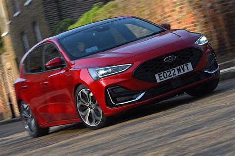 Ford Focus ST-Line Vignale 1.0 Ecoboost MHEV 2022 UK first drive | Autocar