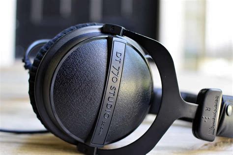 Beyerdynamic DT770 vs. 880 vs. 990 [Definitive Guide] - Home Studio Basics