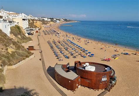 Albufeira, Portugal: Reiseführer für Urlauber und Tagesausflügler 2024