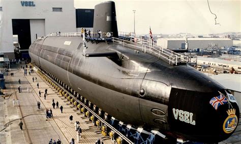 HMS Vanguard...a beautiful thing. | Nuclear submarine, Royal navy ...