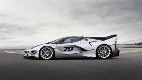 Ferrari FXX K Evo Debuts With More Aero, Less Weight