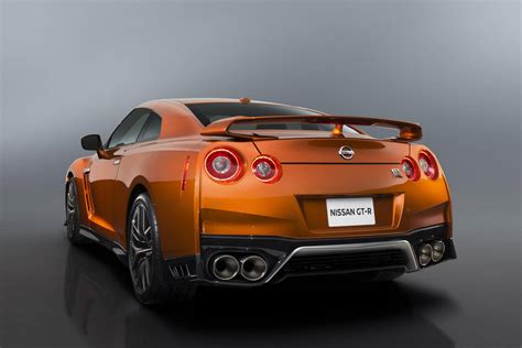 Official: 2017 Nissan GT-R - GTspirit