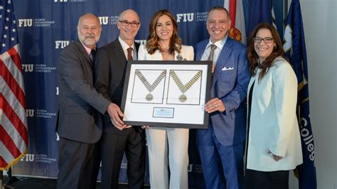 Prestigious FIU Alumni honored at Honors College Medallion Award ...