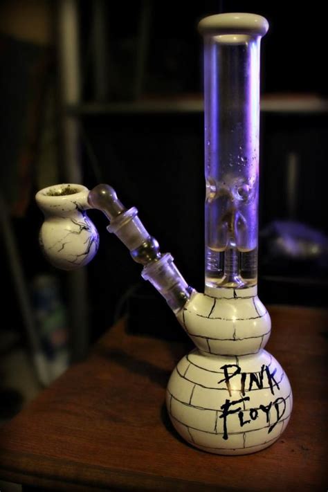 Awesome Pink Floyd bong! | Cannabis 420 | Pinterest | Weed vaporizer ...