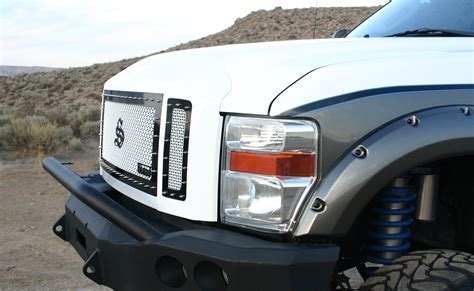 Status Grill Ford - Custom Truck Accessories