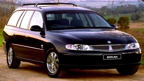 Holden Commodore Wagon (VT) 3.8 i V6 Executive (207 Hp) 2000 - 2002 ...