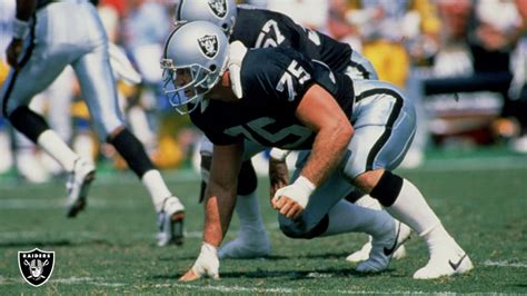 On This Date in Raiders History: Howie Long inducted into the Hall of Fame