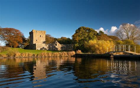 Lochleven Castle: The Prison Island | Discover Historic Scotland ...