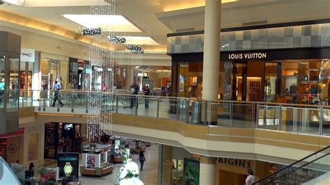 International Plaza Mall / Tampa Bay S Malls Will Start To Reopen This ...