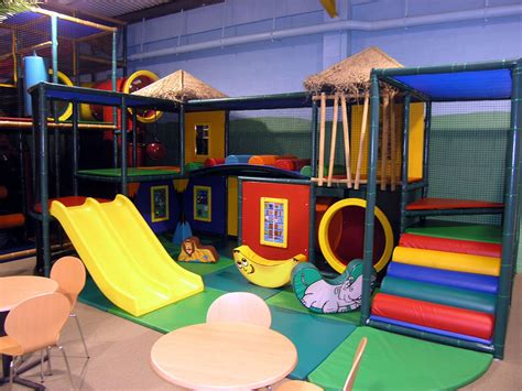 Indoor Toddler Play Area - YES PLEASE! I wish I had the money and space ...