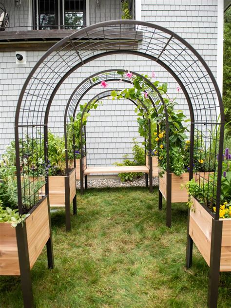 2' x 4' Arch Trellis for Planter Boxes | Gardener's Supply