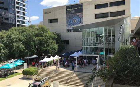 Queensland Museum (Brisbane) - Visitor Information & Reviews