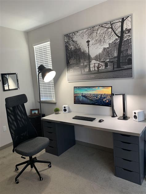 Clean and simple Home Office Setup, Home Office Space, Office Room ...