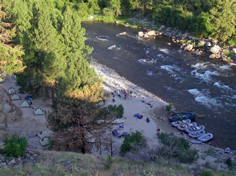 Family Adventures: Whitewater Rafting | family camping