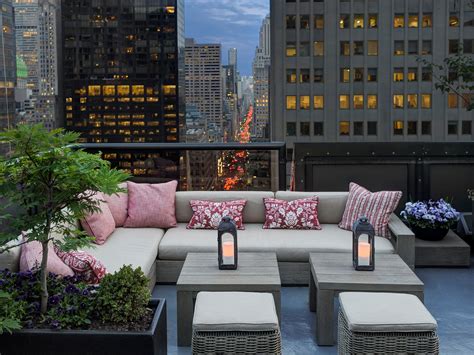 10 Best Rooftop Bars in New York City - Photos - Condé Nast Traveler