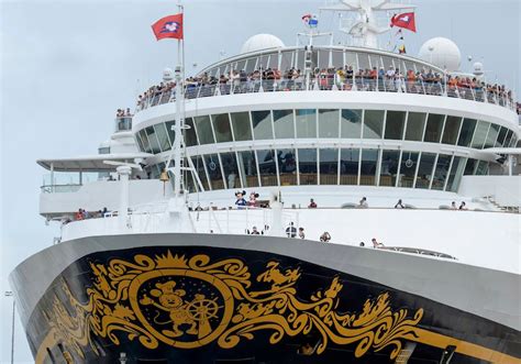 Disney Wonder Becomes First Passenger Vessel To Transit New Panama ...