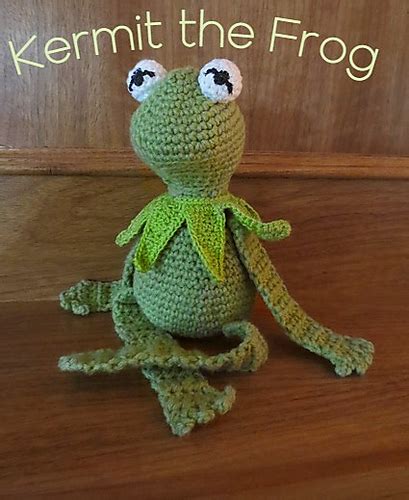 Ravelry: Small Kermit the Frog pattern by Maddy Beck