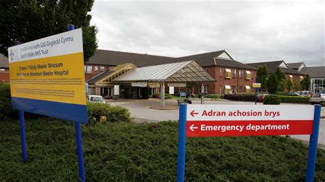 Wrexham Maelor Hospital described as 'perfect storm of a collapsing ...