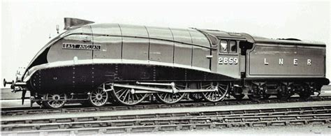 NEW TOOLING: STREAMLINED LNER ‘B17’ | Model Rail Feb-23