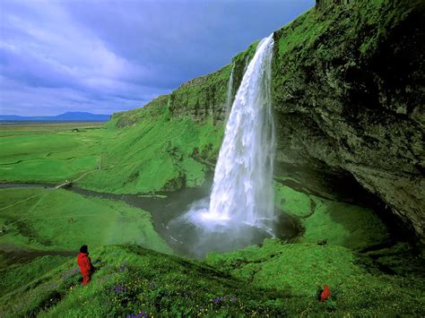 Alluring Planet: Seljalandsfoss Waterfall