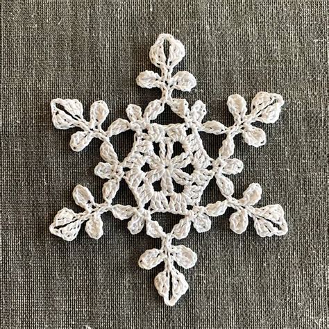 10 Crochet Snowflake Patterns