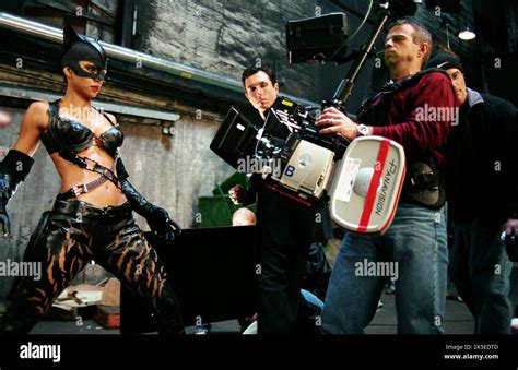 HALLE BERRY, CATWOMAN, 2004 Stock Photo - Alamy